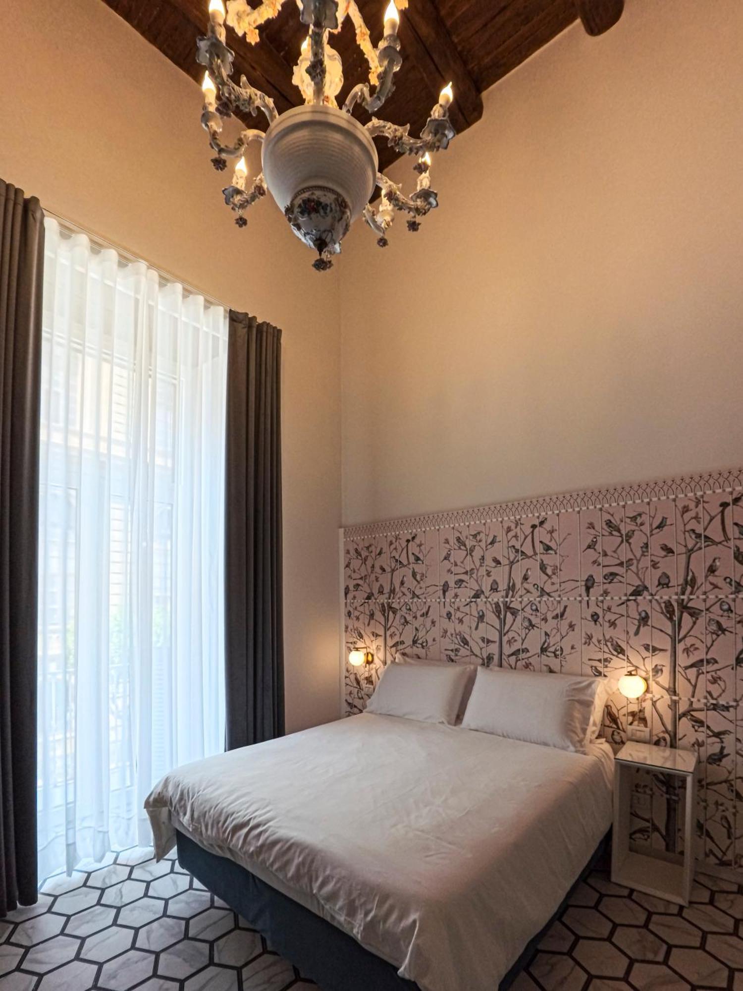 Costantinopoli 33 Grand Napoli