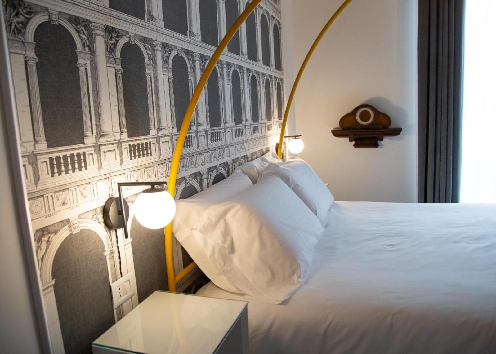 Costantinopoli 33 Grand Napoli